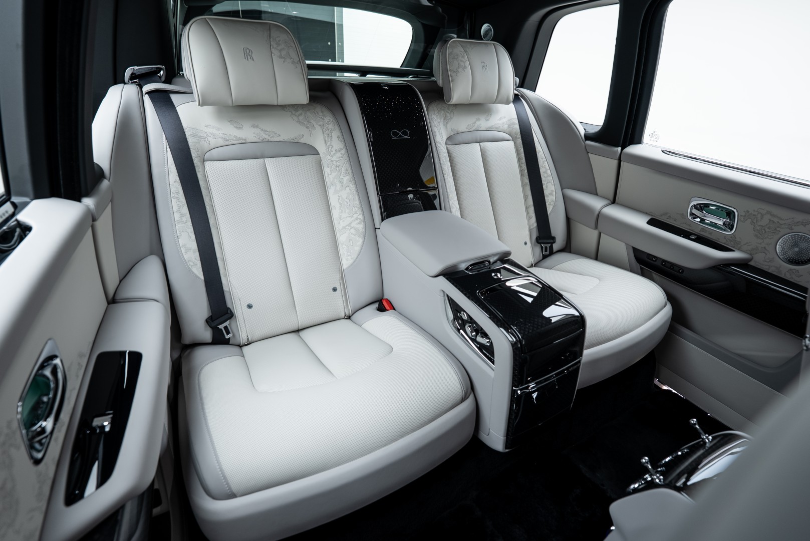 2026 ROLLS ROYCE CULLINAN | BLACK BADGE | GCC | MAIN DEALER WARRANTY SERVICE